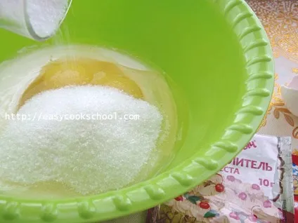 Сметанник рецепт класичний, простий, легкі рецепти