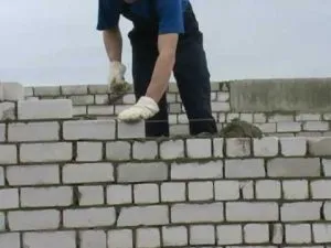 Будівництво будинку із силікатної цегли і його застосування в інших цілях відгуки, властивості матеріалу (будинки з білої силікатної цегли фото) Будівництво будинку із силікатної цегли і його застосування в інших цілях відгуки, властивості матеріалу