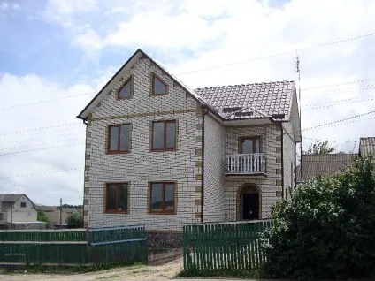 Будівництво будинку із силікатної цегли і його застосування в інших цілях відгуки, властивості матеріалу (утеплити будинок з силікатної цегли) Будівництво будинку із силікатної цегли і його застосування в інших цілях відгуки, властивості матеріалу