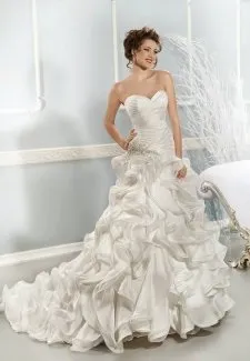 Весільні сукні cosmobella