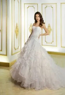 Весільні сукні cosmobella