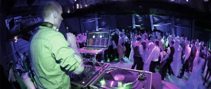 Весільний ді-джей