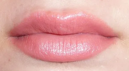 Суперстійкі губна помада avon - відгуки, фото і ціна (мас-маркет) Суперстійкі губна помада avon - відгуки, фото і ціна