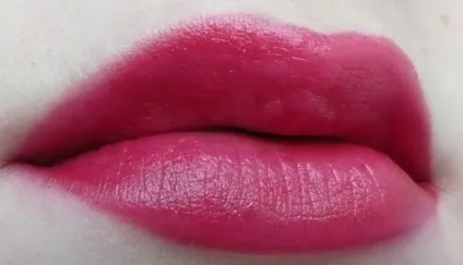 Суперстійкі губна помада avon - відгуки, фото і ціна (фото) Суперстійкі губна помада avon - відгуки, фото і ціна
