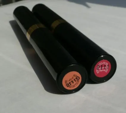 Суперстійкі губна помада avon - відгуки, фото і ціна (помада) Суперстійкі губна помада avon - відгуки, фото і ціна