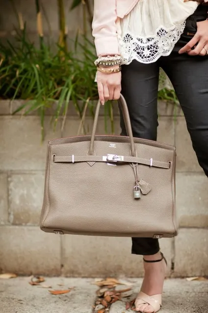 Сумки жіночі hermes birkin, колекції фірми, моделі шкіряні і замшеві (жіночі) Сумки жіночі hermes birkin, колекції фірми, моделі шкіряні і замшеві