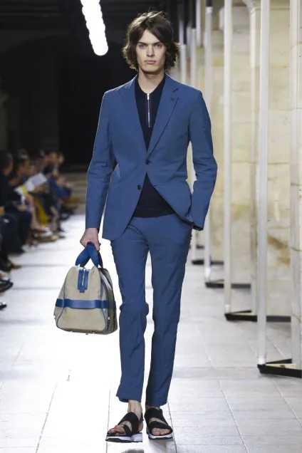 Сумки жіночі hermes birkin, колекції фірми, моделі шкіряні і замшеві (моделі) Сумки жіночі hermes birkin, колекції фірми, моделі шкіряні і замшеві