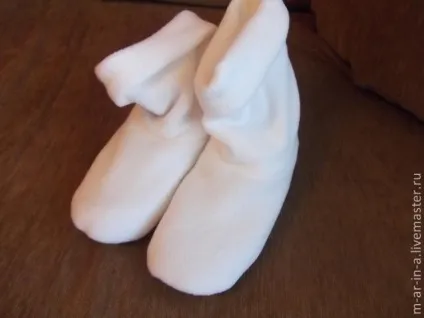 Тапки -ботікі Білосніжки - ярмарок майстрів - ручна робота, handmade (деталі флісу деталі) Тапки -ботікі Білосніжки - ярмарок майстрів - ручна робота, handmade