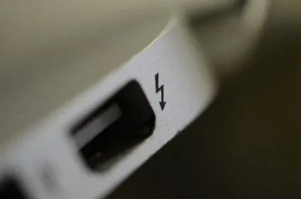 Thunderbolt огляд технології від apple - всі можливості (2017) (thunderbolt) Thunderbolt огляд технології від apple - всі можливості (2017)