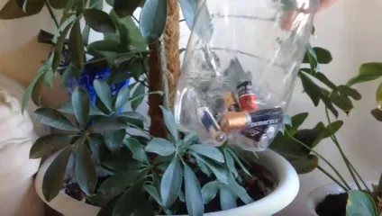 Топ 10 Лайфхак з батарейками досліди та експерименти (Лайфхак) Топ 10 Лайфхак з батарейками досліди та експерименти