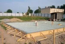 Установка відливів на цоколь дерев'яного будинку своїми руками (дерев'яного) Установка відливів на цоколь дерев'яного будинку своїми руками