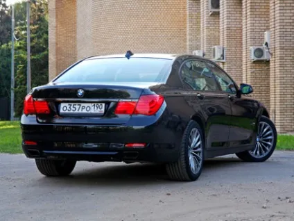 У кого long довше bmw 7-ї серії (політика) У кого long довше bmw 7-ї серії