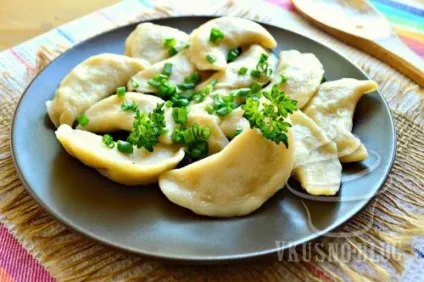 Вареники з куркою, картоплею і зеленню - рецепт з фото (куркою) Вареники з куркою, картоплею і зеленню - рецепт з фото