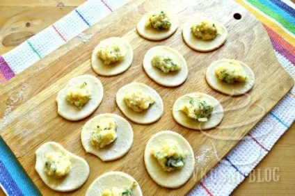 Вареники з куркою, картоплею і зеленню - рецепт з фото (куркою) Вареники з куркою, картоплею і зеленню - рецепт з фото
