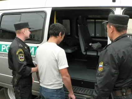 Видворення і депортація ізУкаіни, в чому різниця