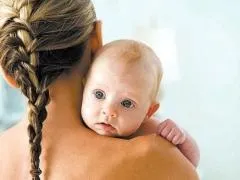 Волосся лізуть пучками, що робити, які заходи потрібно терміново вжити (догляд за волоссям) Волосся лізуть пучками, що робити, які заходи потрібно терміново вжити