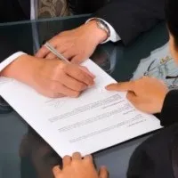 Як краще переоформити квартиру на родича (квартиру) Як краще переоформити квартиру на родича