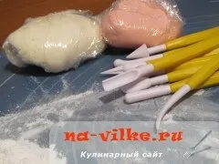 Як ліпити зайчика з мастики для прикраси торта (мастики бажано використовувати) Як ліпити зайчика з мастики для прикраси торта