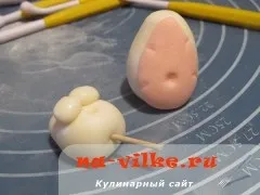 Як ліпити зайчика з мастики для прикраси торта (мастики рожевого відтінку скачайте) Як ліпити зайчика з мастики для прикраси торта