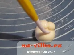 Як ліпити зайчика з мастики для прикраси торта (мастики рожевого відтінку) Як ліпити зайчика з мастики для прикраси торта