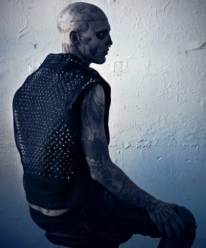 Zombie boy Рік Дженест