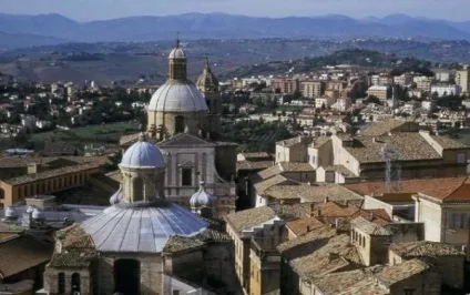 10 Самих старих університетів світу (університетів) 10 Самих старих університетів світу