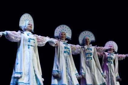 16 українських народних танців