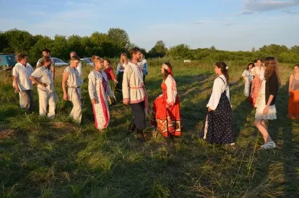 16 українських народних танців