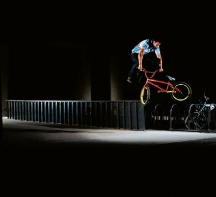 44 Фотографії трюків bmx-райдерів »блог позитиву (bmx-райдерів) 44 Фотографії трюків bmx-райдерів »блог позитиву
