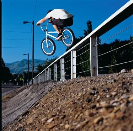 44 Фотографії трюків bmx-райдерів »блог позитиву (фотографії) 44 Фотографії трюків bmx-райдерів »блог позитиву