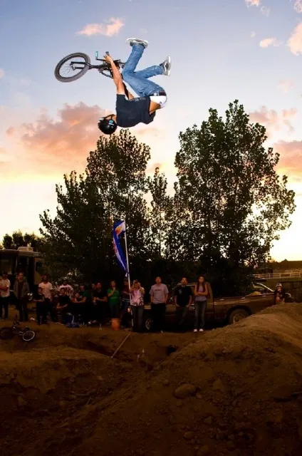 44 Фотографії трюків bmx-райдерів »блог позитиву (bmx-райдерів) 44 Фотографії трюків bmx-райдерів »блог позитиву