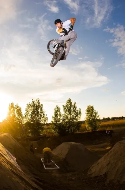 44 Фотографії трюків bmx-райдерів »блог позитиву (трюків) 44 Фотографії трюків bmx-райдерів »блог позитиву