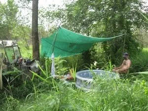 А де вода тепліше, біля багаття