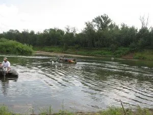 А де вода тепліше, біля багаття
