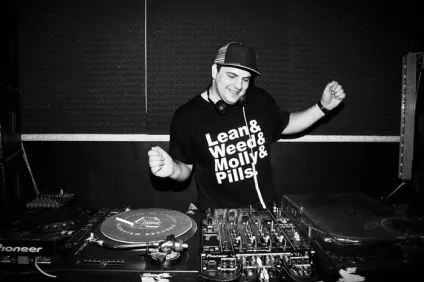 Олексій cancelled про те, що тепер буде з techno gipsy (techno) Олексій cancelled про те, що тепер буде з techno gipsy