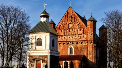 Білорусь храм-фортецю святого архангела Михаїла в синковічах (синковічах) Білорусь храм-фортецю святого архангела Михаїла в синковічах