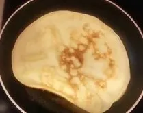 Млинці фаршировані куркою і грибами