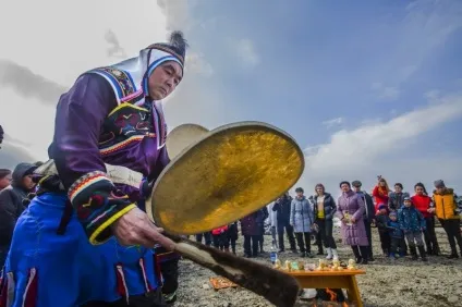 Дякуємо духів, як 100 років тому »(бікіні) Дякуємо духів, як 100 років тому »