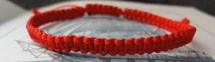 Браслет Шамбала червона нитка - дивовижний талісман, що захищає від пристріту і виконує бажання (браслет) Браслет Шамбала червона нитка - дивовижний талісман, що захищає від пристріту і виконує бажання
