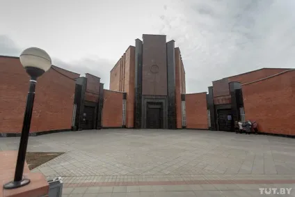 Будні працівників крематорію - новини в фотографіях (Іванов значить віддадуть) Будні працівників крематорію - новини в фотографіях