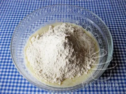 Чебуреки з сиром і помідорами - рецепт з фото (чебуреки) Чебуреки з сиром і помідорами - рецепт з фото