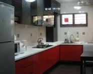 Чорно-червона кухня секрети створення екпрессівного інтер'єру з фото прикладами (фартух Фартух стільниця) Чорно-червона кухня секрети створення екпрессівного інтер'єру з фото прикладами