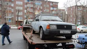 Що робити з безхазяйним автомобілем на стоянці (буде зберігатися місяці) Що робити з безхазяйним автомобілем на стоянці