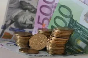 Що буде з курсом долара в Україні прогноз аналітика на серпень - фінансові новини - зміцнення (курс долара) Що буде з курсом долара в Україні прогноз аналітика на серпень - фінансові новини - зміцнення