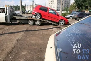 Що робити з безхазяйним автомобілем на стоянці (варіанти вирішення проблеми) Що робити з безхазяйним автомобілем на стоянці
