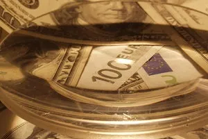 Що буде з курсом долара в Україні прогноз аналітика на серпень - фінансові новини - зміцнення (гривня) Що буде з курсом долара в Україні прогноз аналітика на серпень - фінансові новини - зміцнення