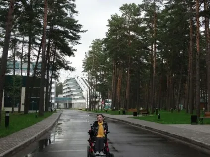 Що я взагалі роблю в цій країні з суцільними бордюрами в мізках і на дорогах минулого Дар'ї лисиць