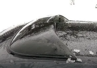Дефлектор люка на дах