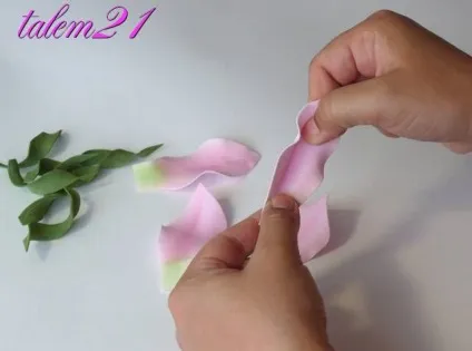 Квітка з нового матеріалу-фом - ярмарок майстрів - ручна робота, handmade (штучні квіти) Квітка з нового матеріалу-фом - ярмарок майстрів - ручна робота, handmade
