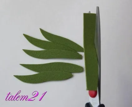 Квітка з нового матеріалу-фом - ярмарок майстрів - ручна робота, handmade (клей) Квітка з нового матеріалу-фом - ярмарок майстрів - ручна робота, handmade